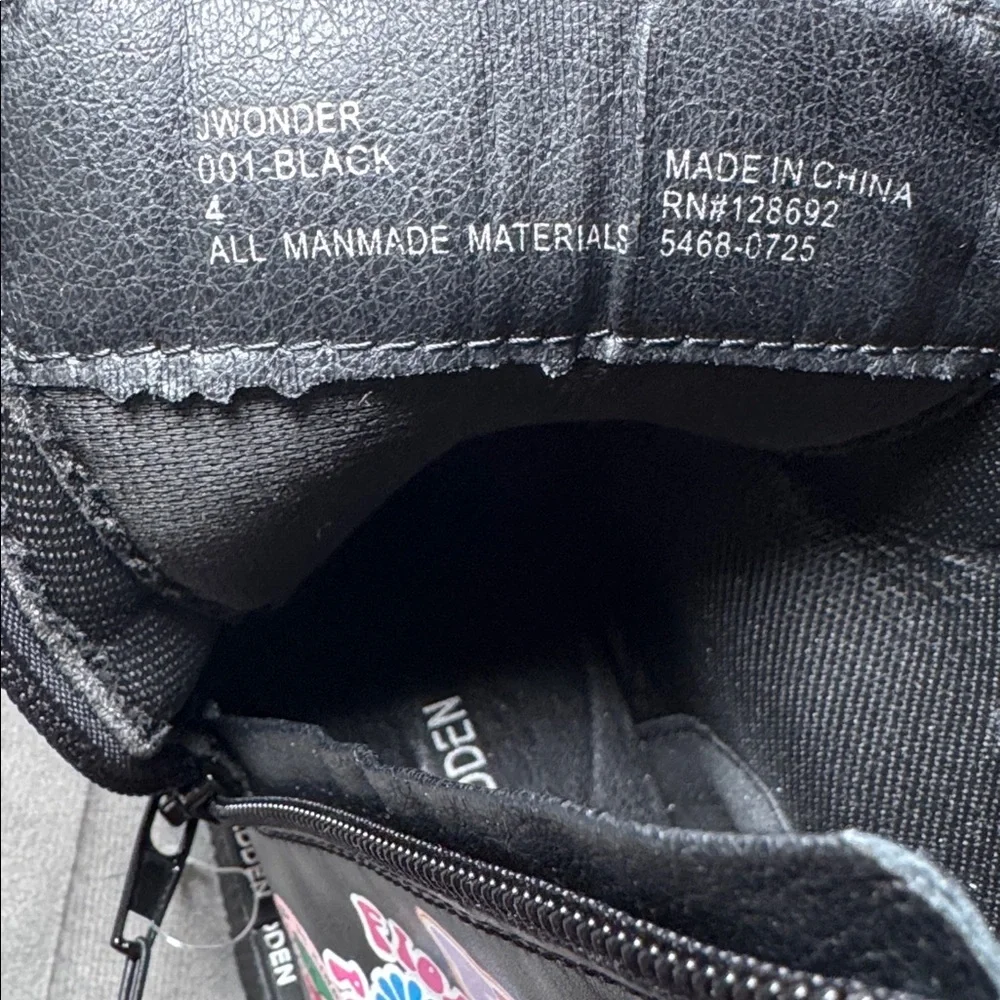 Steve Madden Black Boot Colorful Sticker Images Lug Sole Faux Leather Size 4